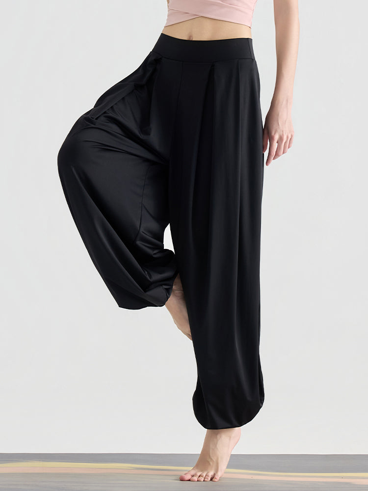 ボリュームシルエット ヨガ ハーレムパンツ